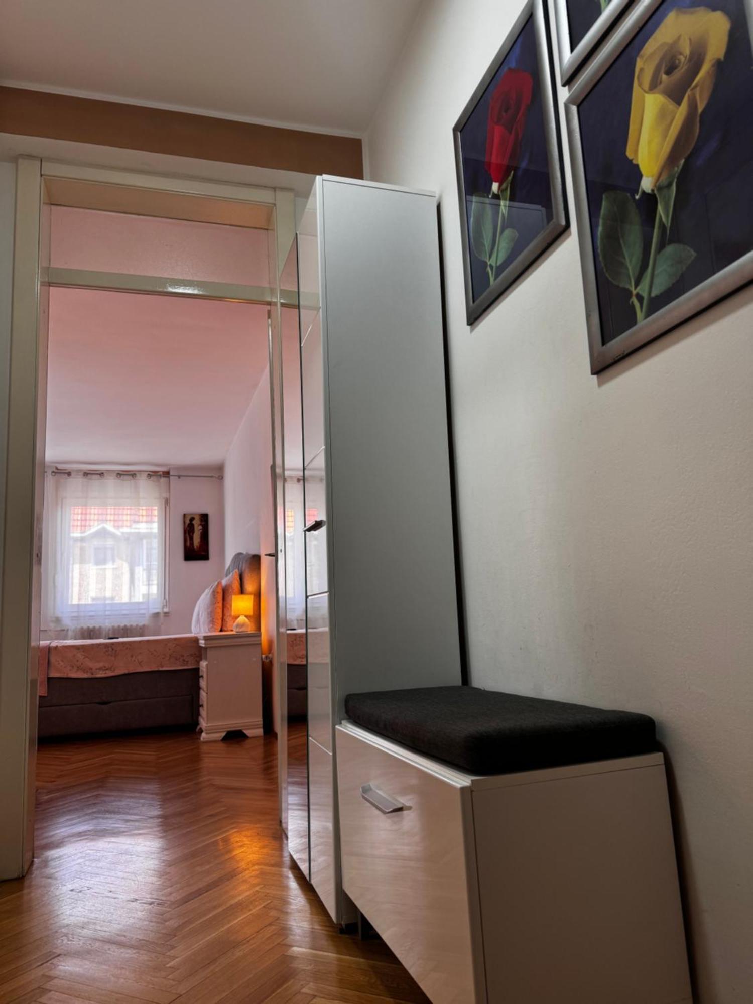 Post Apartmani - Sajam Novi Sad Dış mekan fotoğraf