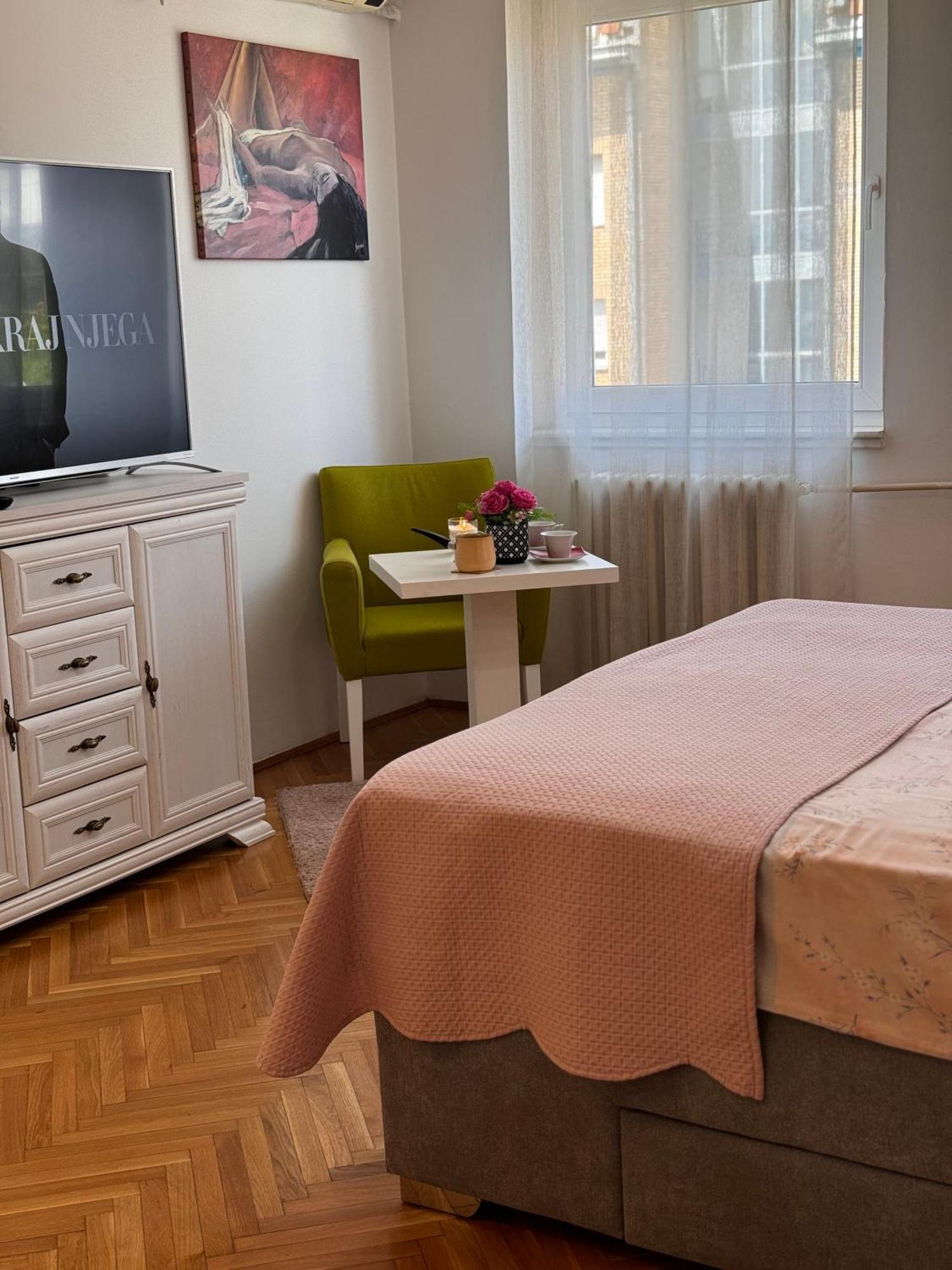 Post Apartmani - Sajam Novi Sad Dış mekan fotoğraf